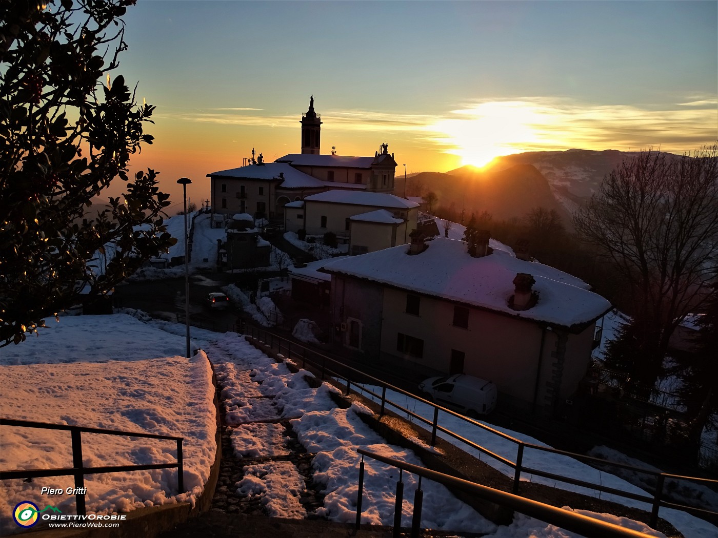 84 Splendidi colori del tramonto a S. Antonio Abbandonato.JPG